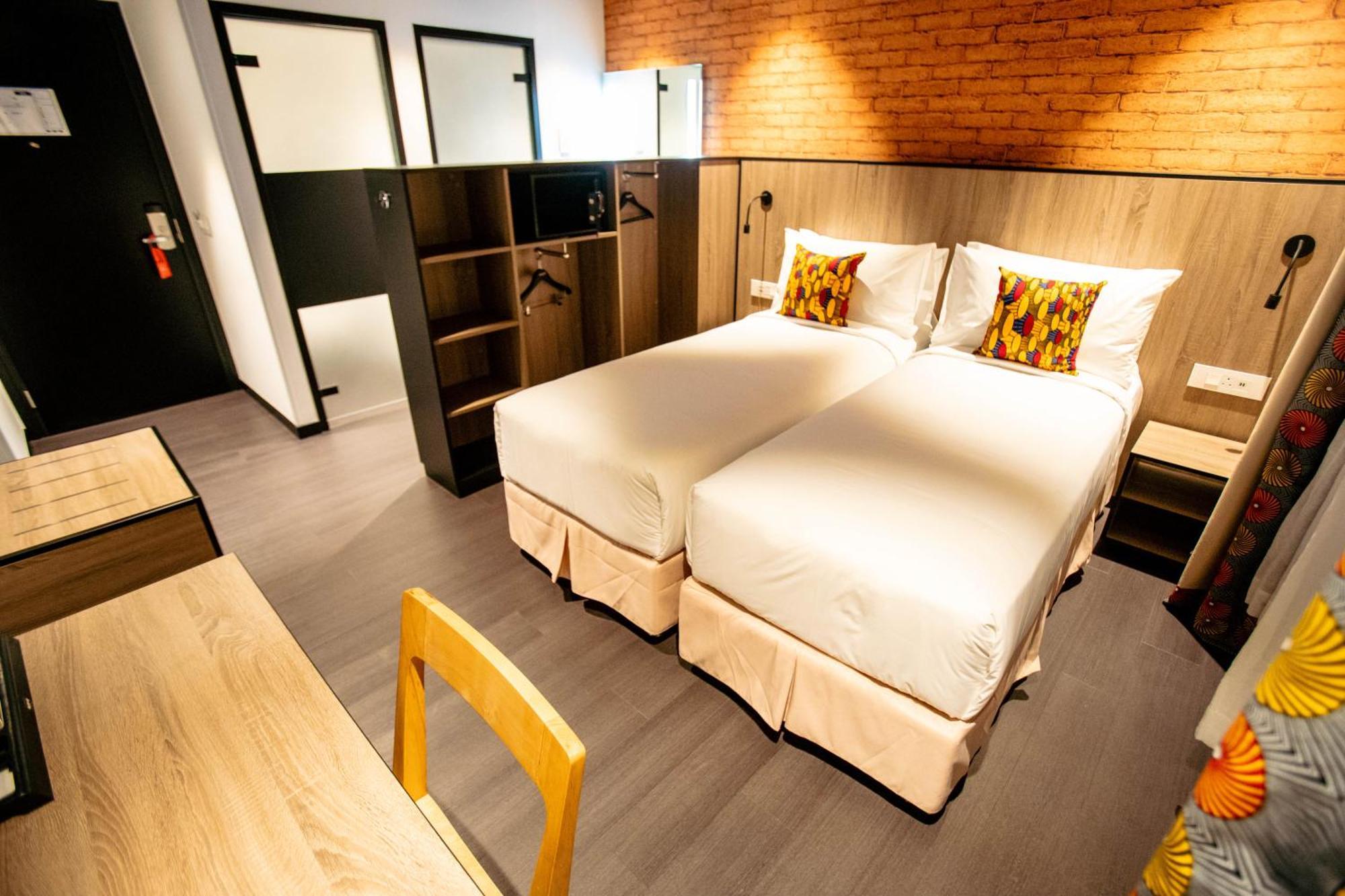 Onomo Hotel Kampala Esterno foto