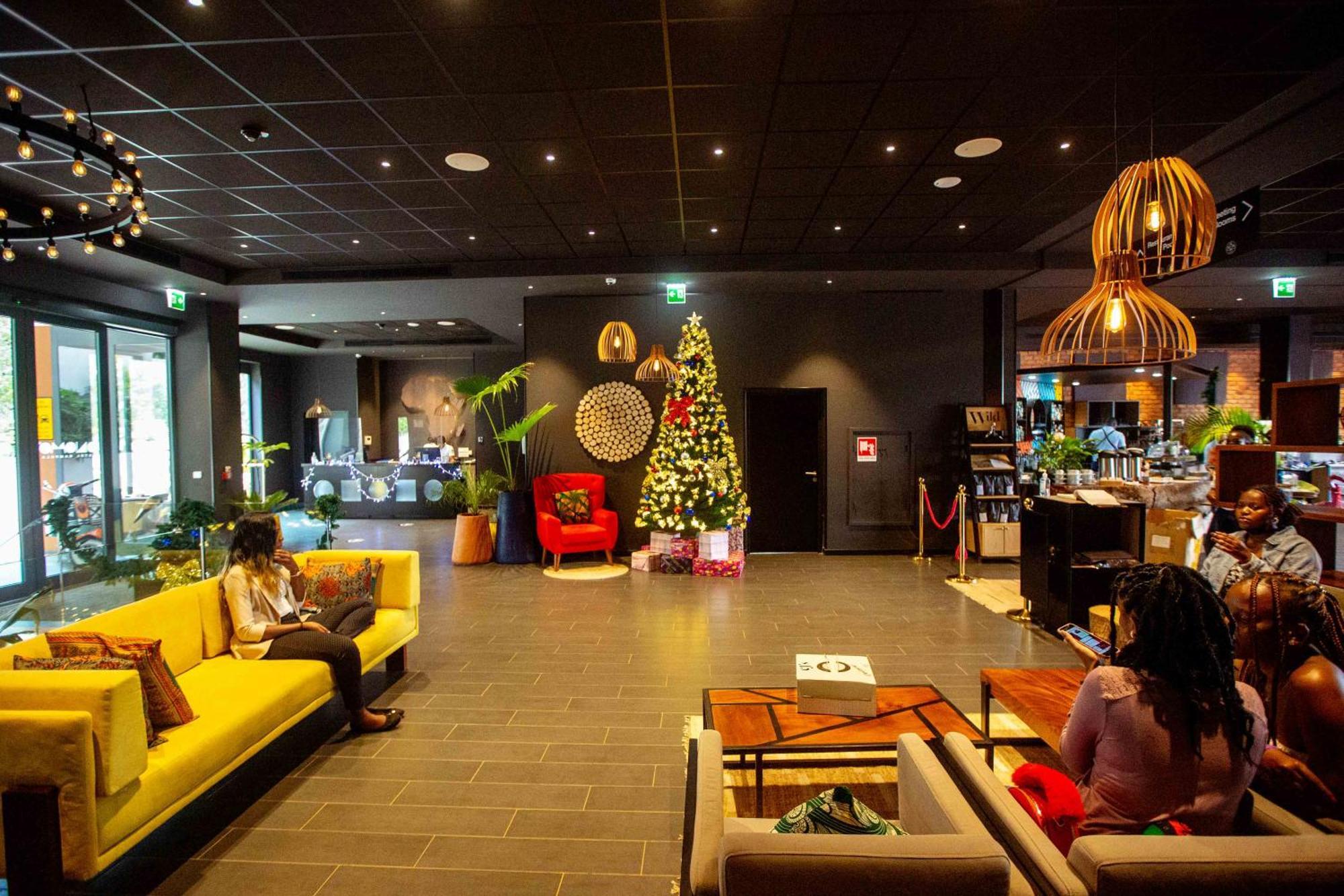Onomo Hotel Kampala Esterno foto