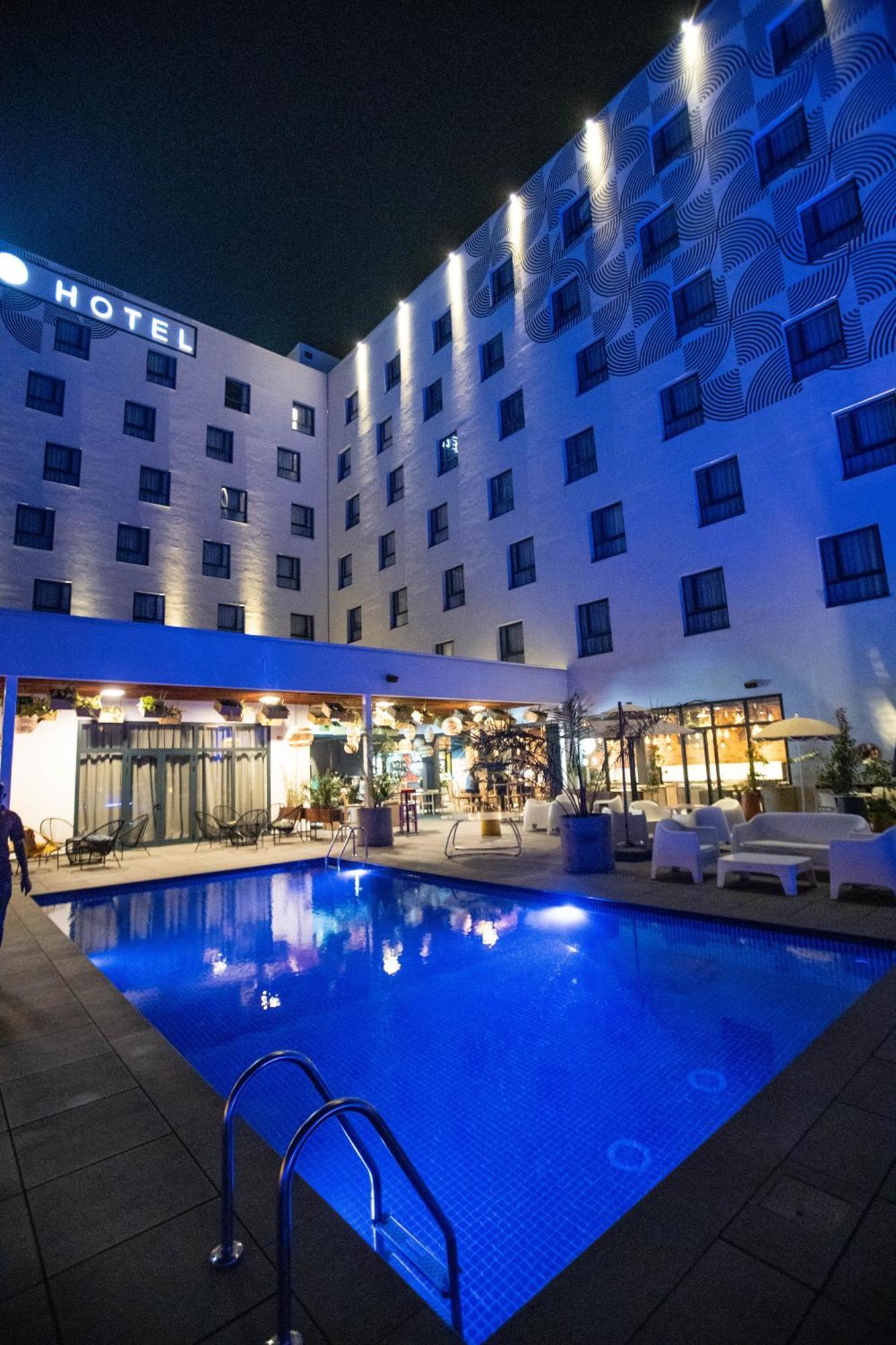 Onomo Hotel Kampala Esterno foto