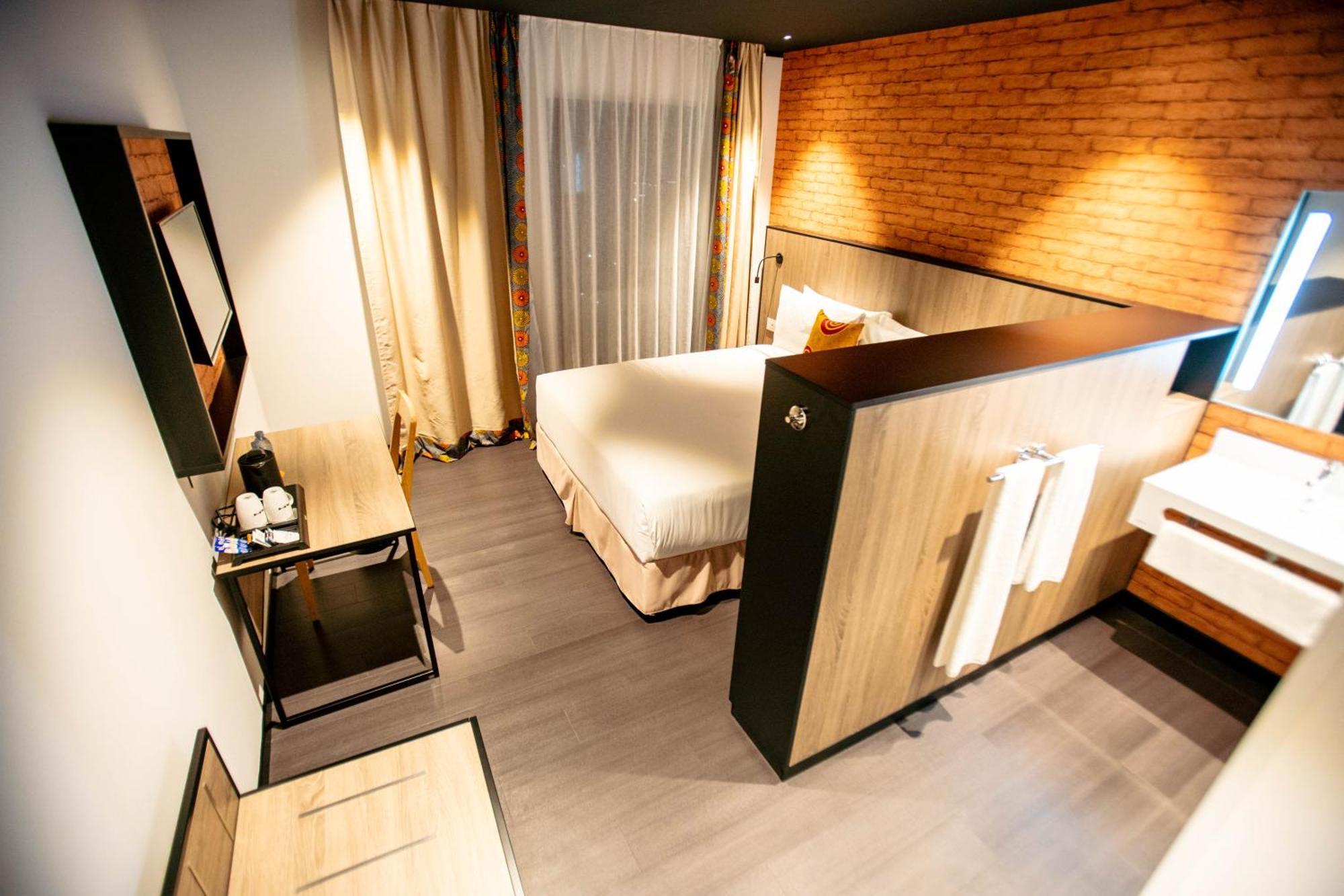 Onomo Hotel Kampala Esterno foto